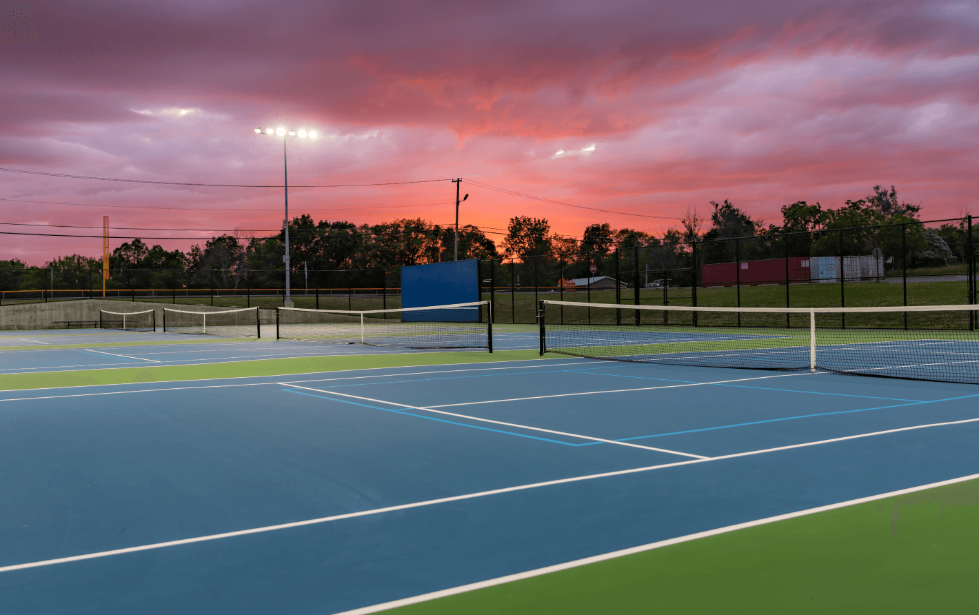 теннисные корты - проектирование освещения от компании Световые Технологии