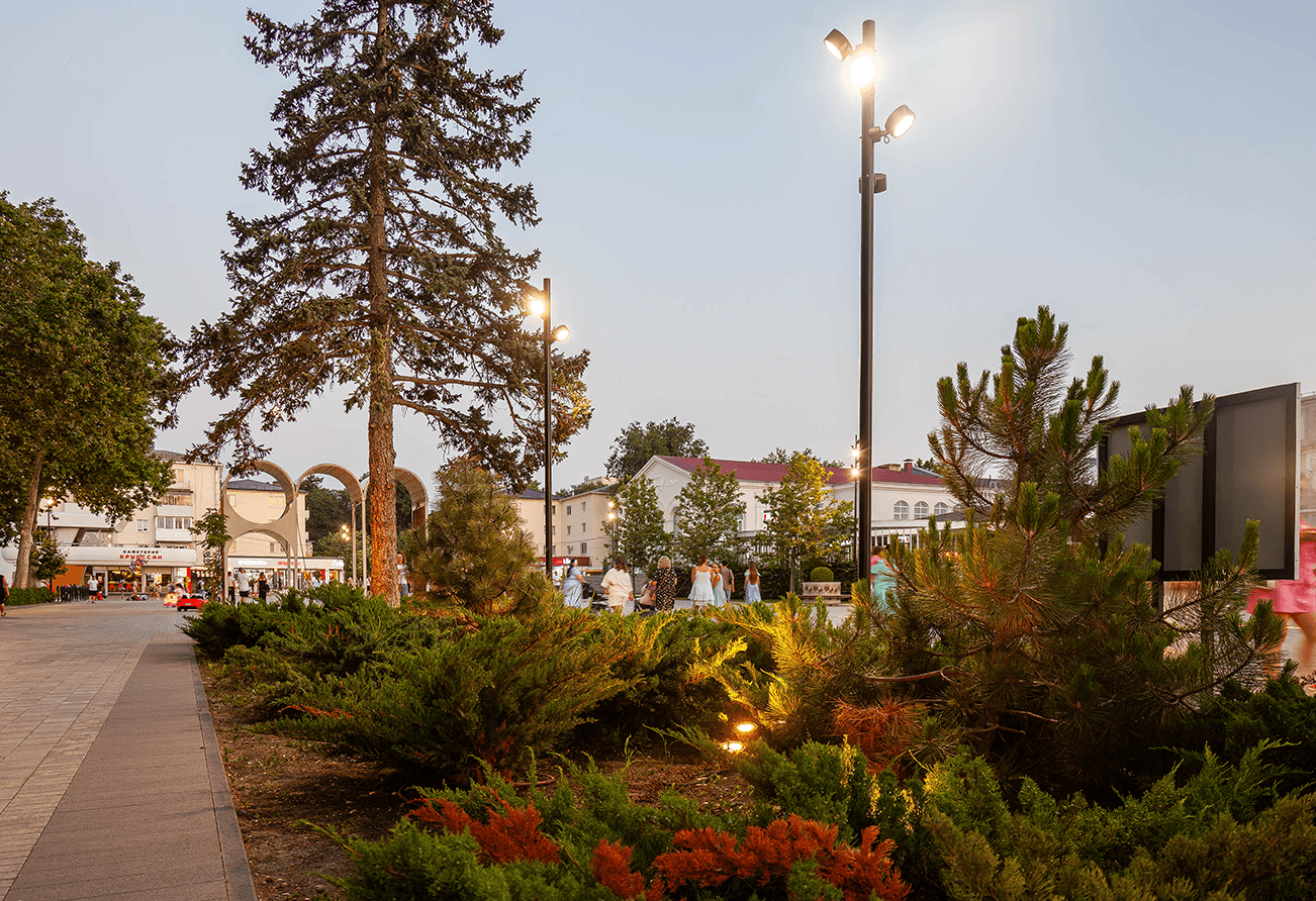 Реконструкция Театральной площади в г. Анапа - проектирование освещения от компании Световые Технологии